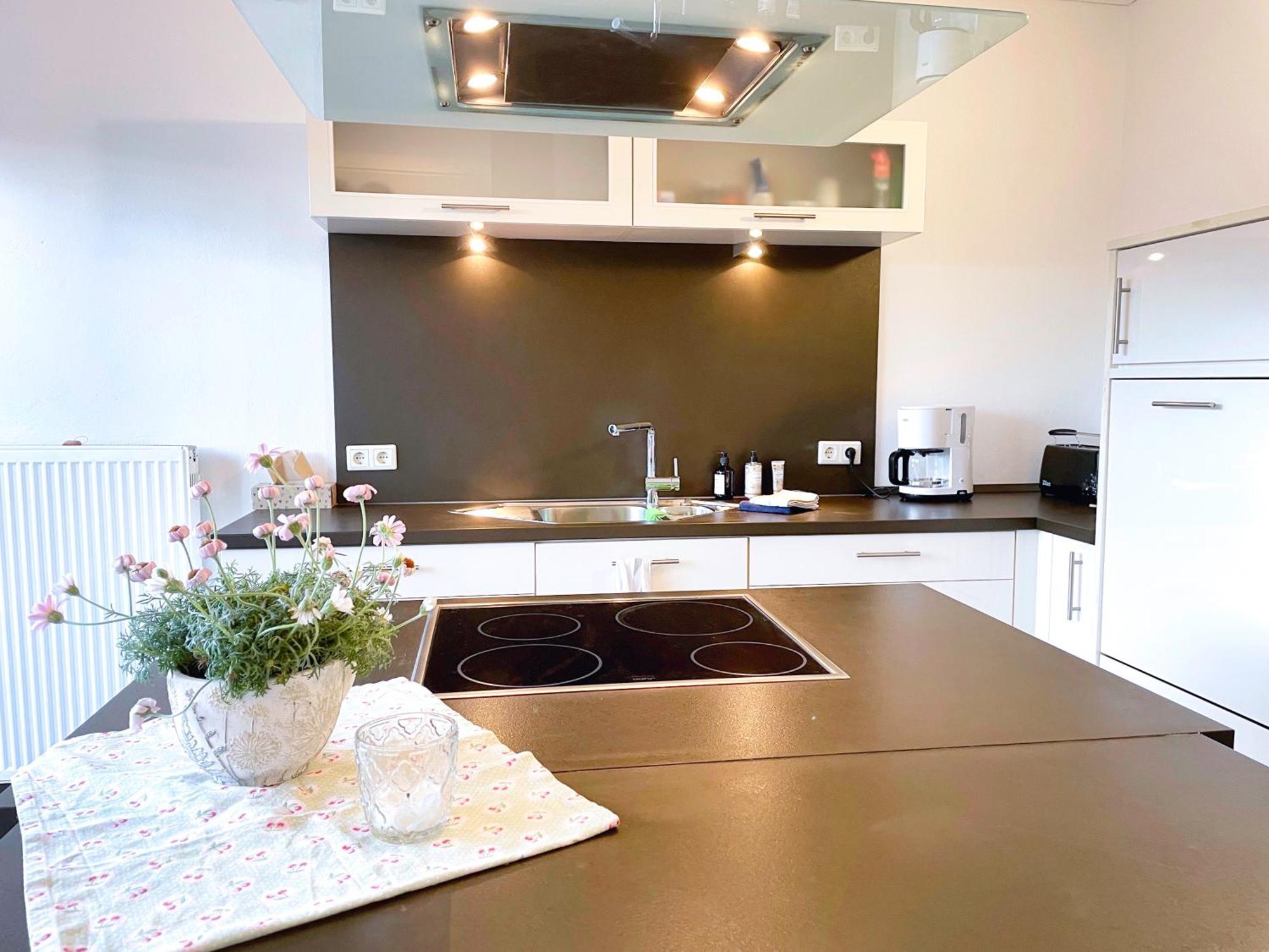 Monteurwohnung Korte, Teams, 6 Einzelzimmer, 2024 Renoviert, Smart Tv, Garten, Neue Baeder * Ibbenbüren