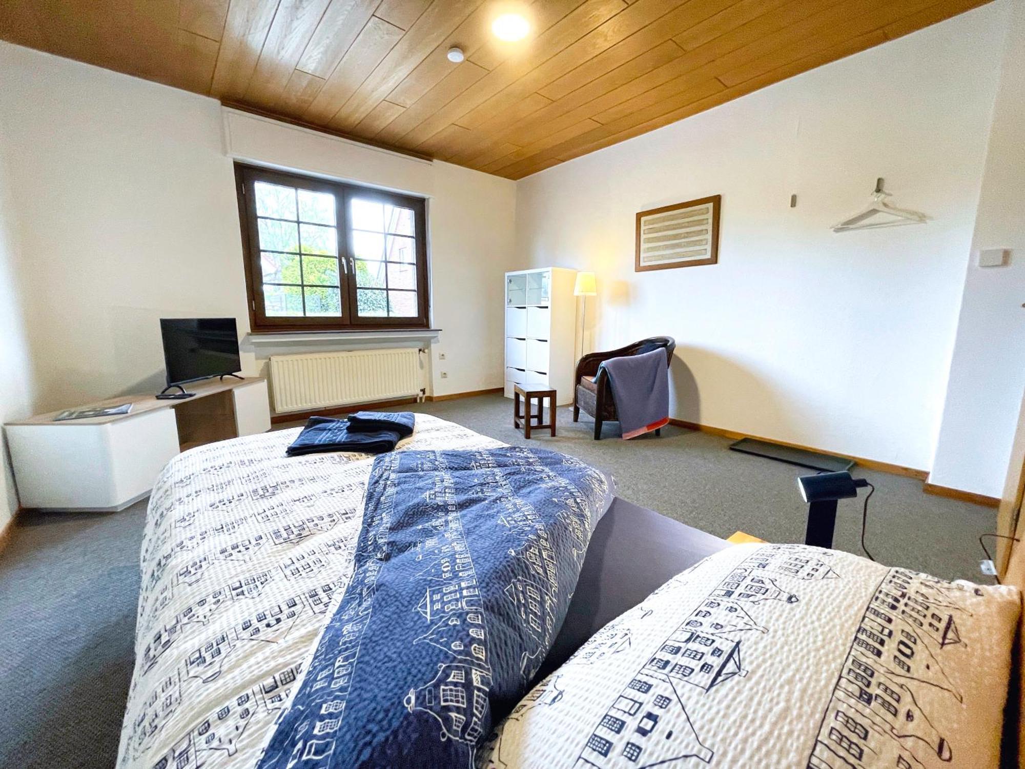 Monteurwohnung Korte, Teams, 6 Einzelzimmer, 2024 Renoviert, Smart Tv, Garten, Neue Baeder Appartement *
