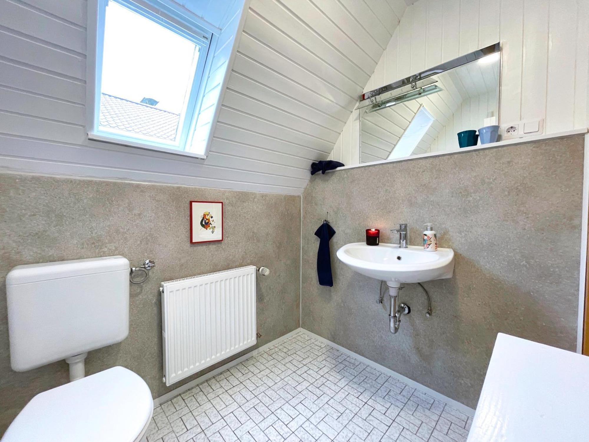 Monteurwohnung Korte, Teams, 6 Einzelzimmer, 2024 Renoviert, Smart Tv, Garten, Neue Baeder